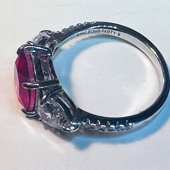 Ring Bomb Party Ring, NWOT, Size 6 red stone - Picture 5 of 6